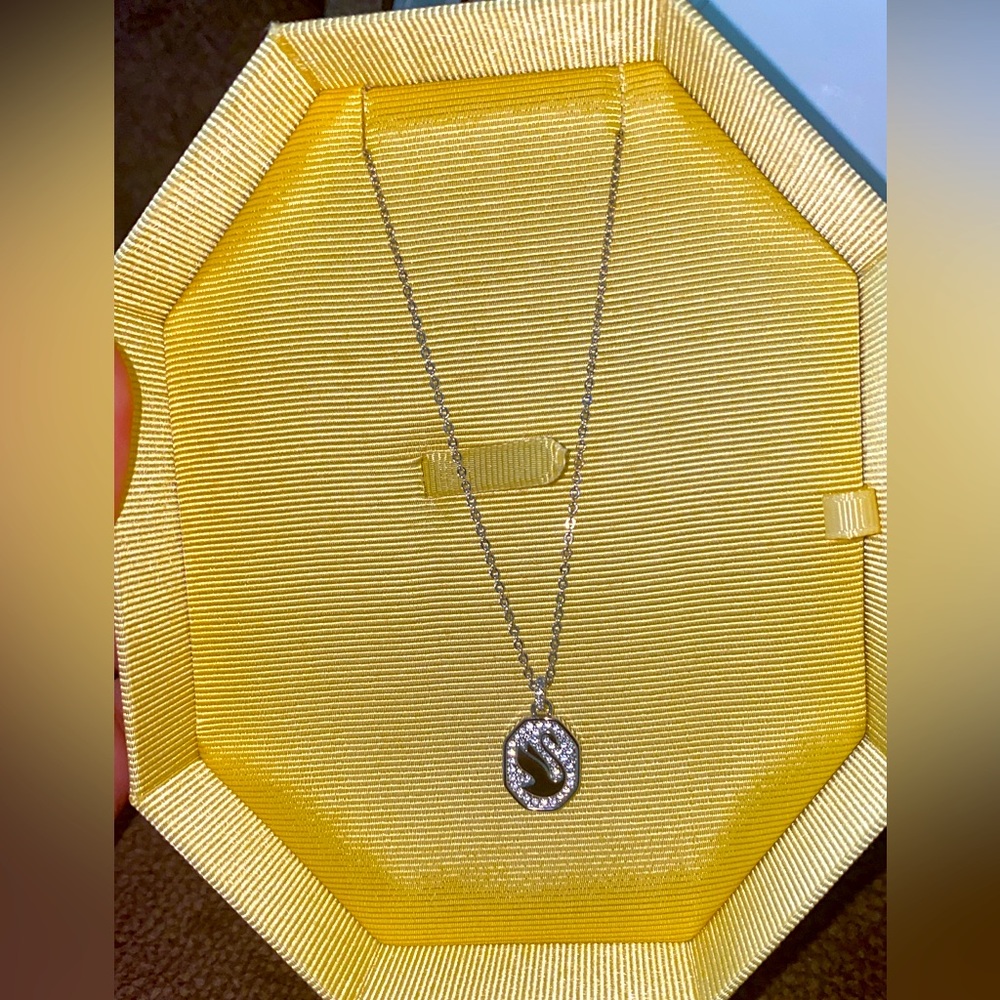 Swarovski Crystal Signum pendant
Swan, Long, White, Rhodium plated new